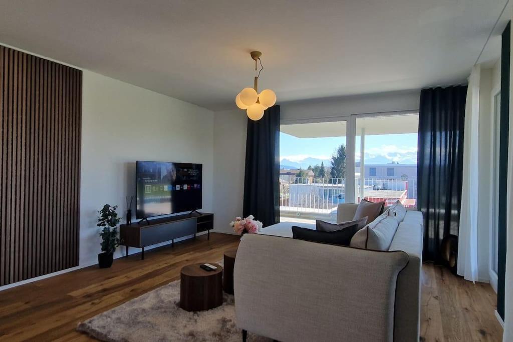 Visionary Hospitality Rothenburg, Lucerne - Premium Apartments With Free Parking, Washer, Kitchen, Terrace, 15' City Dış mekan fotoğraf